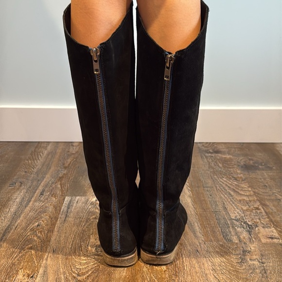 K&M| Knee High Suede Boots - Picture 3 of 6